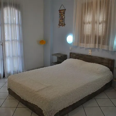 Pallas 4*