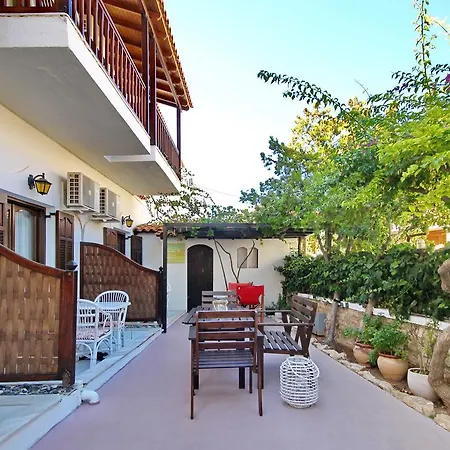 Pallas 4* Elafóniszosz