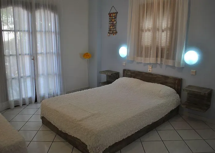 Pallas 4*